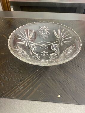 Cut Glass Floral Pattern Serving Bowl - Clear